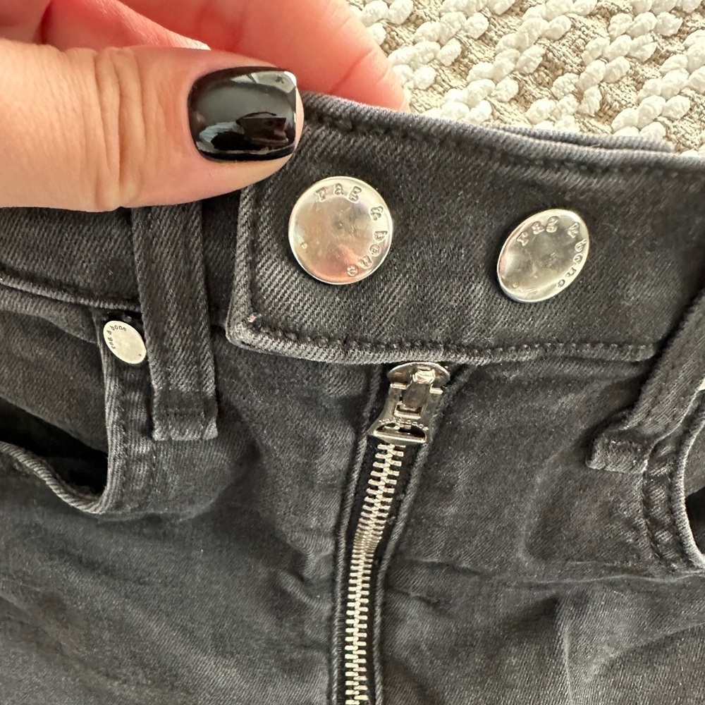 Rag and bone skinny jeans, size 26 preowned high waisted - Picture 5 of 7